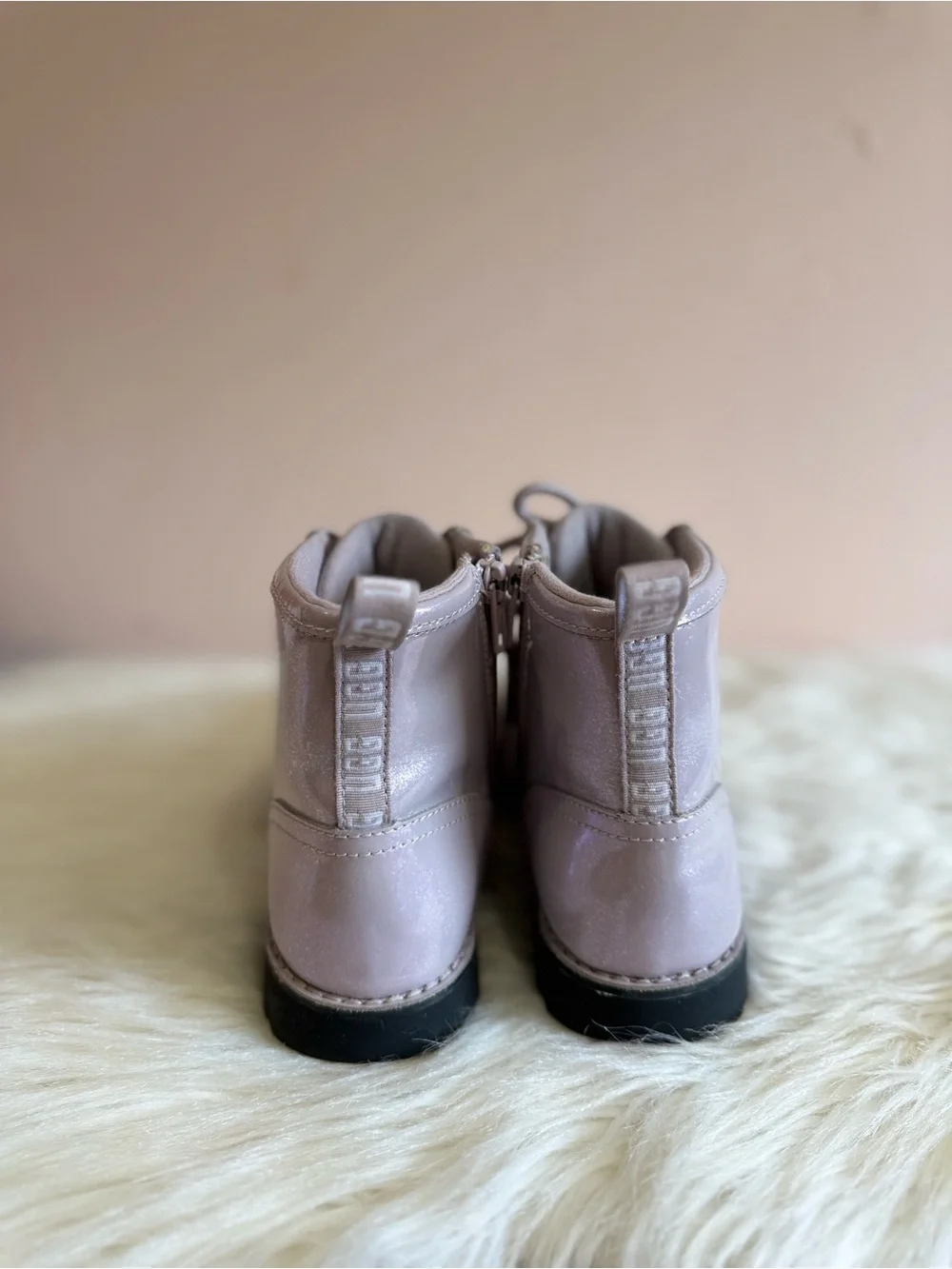 UGG Big Girl Lace-Up Ankle Boots